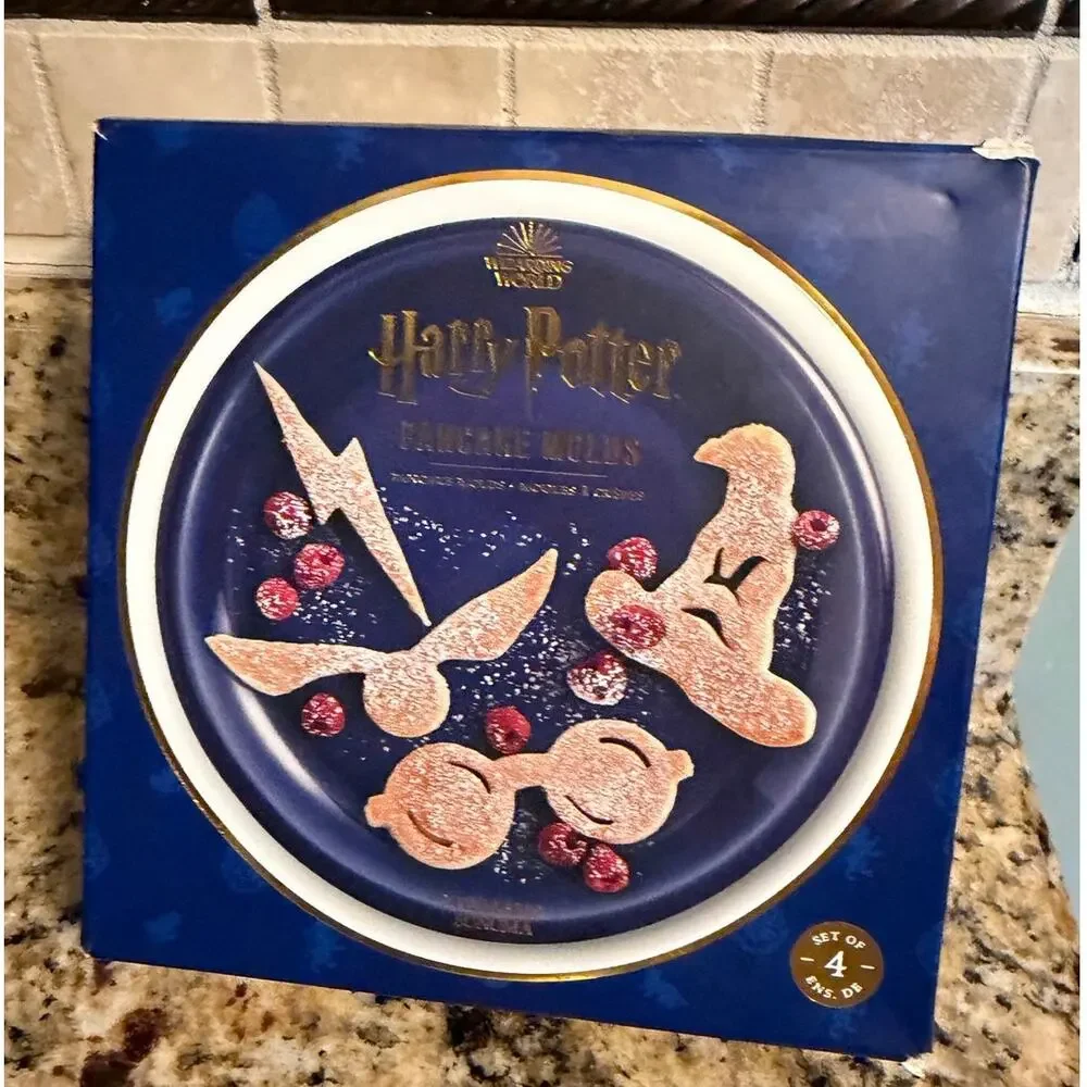 Williams Sonoma HARRY POTTER™ Pancake Molds, Set of 4
